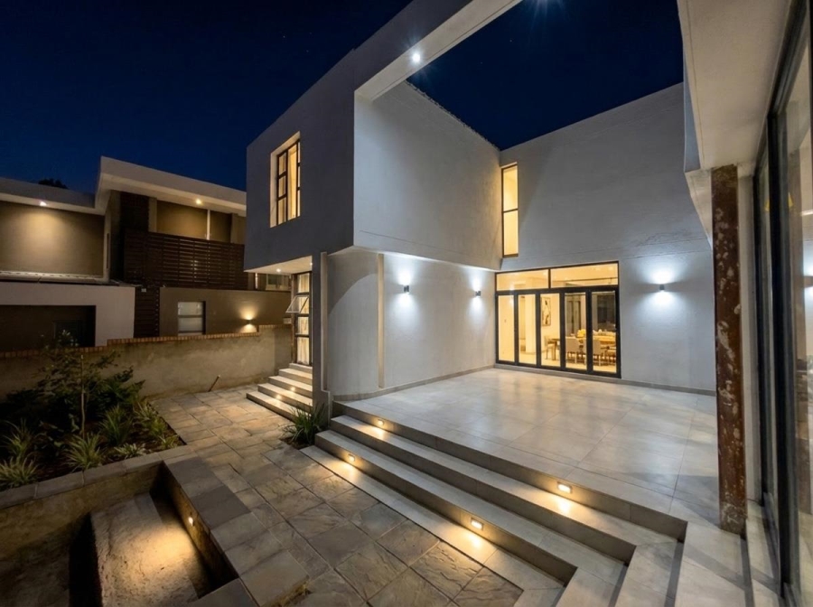 4 Bedroom Property for Sale in Eye of Africa Gauteng