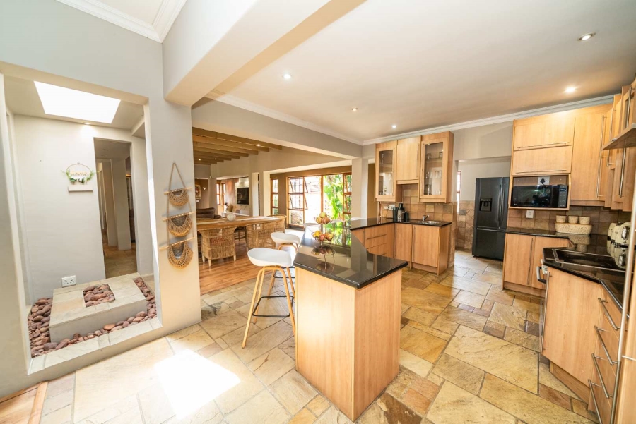 3 Bedroom Property for Sale in Glen Marais Gauteng