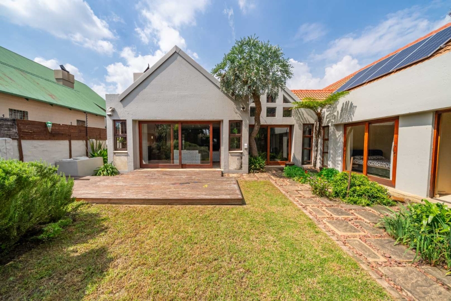 3 Bedroom Property for Sale in Glen Marais Gauteng