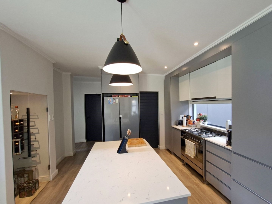 To Let 3 Bedroom Property for Rent in Bryanston Gauteng