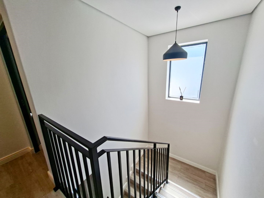 To Let 3 Bedroom Property for Rent in Bryanston Gauteng