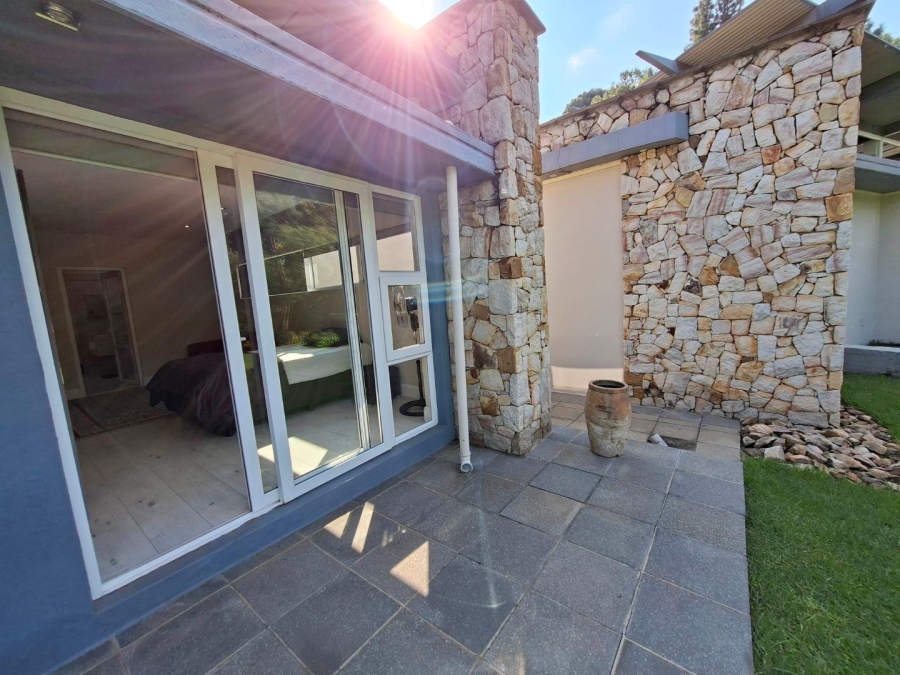 To Let 3 Bedroom Property for Rent in Hurlingham Gauteng