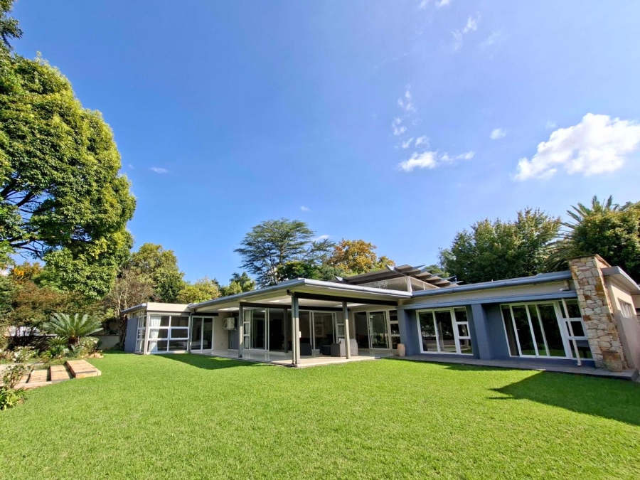 To Let 3 Bedroom Property for Rent in Hurlingham Gauteng