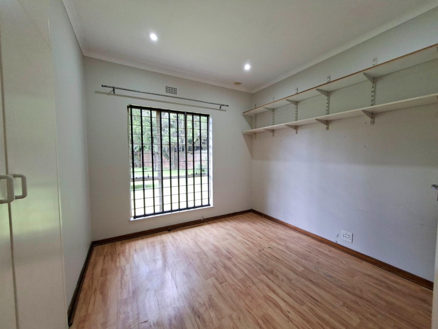 To Let 4 Bedroom Property for Rent in Woodmead Gauteng