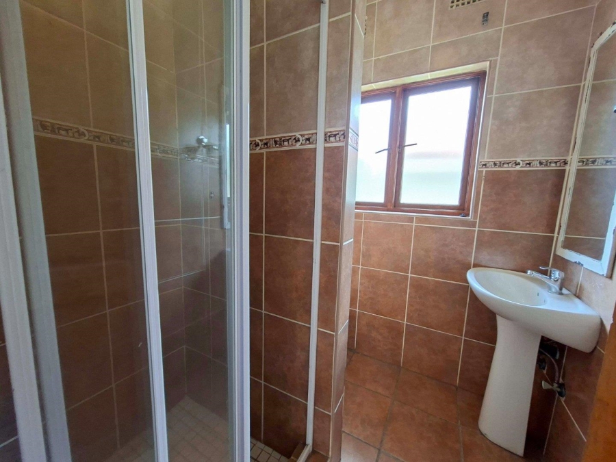 To Let 4 Bedroom Property for Rent in Woodmead Gauteng