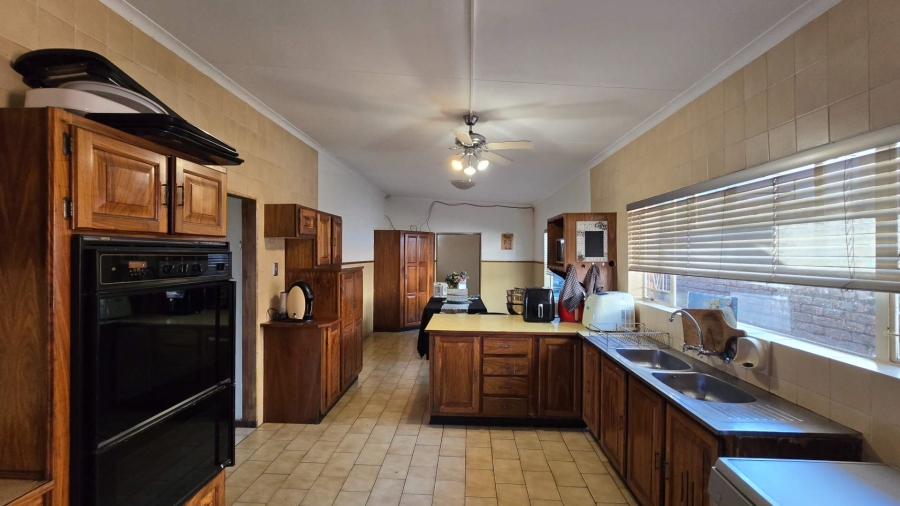 4 Bedroom Property for Sale in Sinoville Gauteng