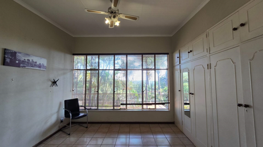 4 Bedroom Property for Sale in Sinoville Gauteng