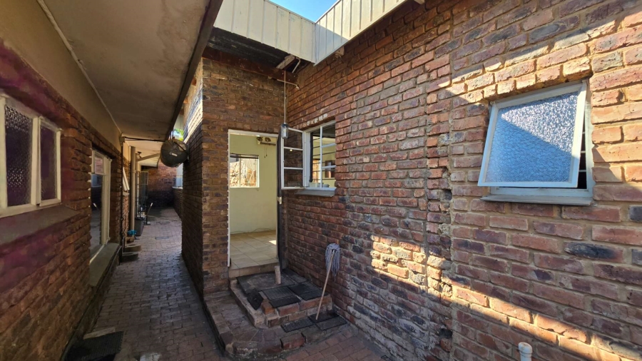 4 Bedroom Property for Sale in Sinoville Gauteng