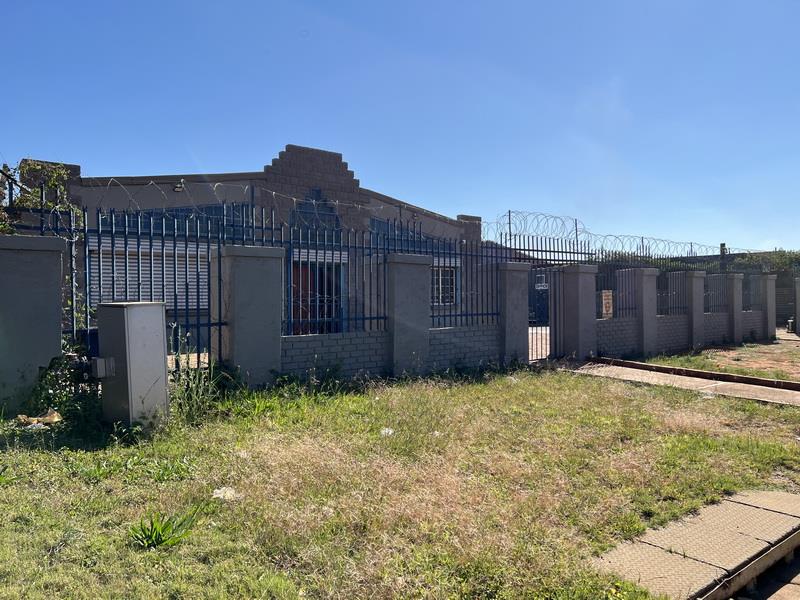 Commercial Property for Sale in Rosslyn Gauteng