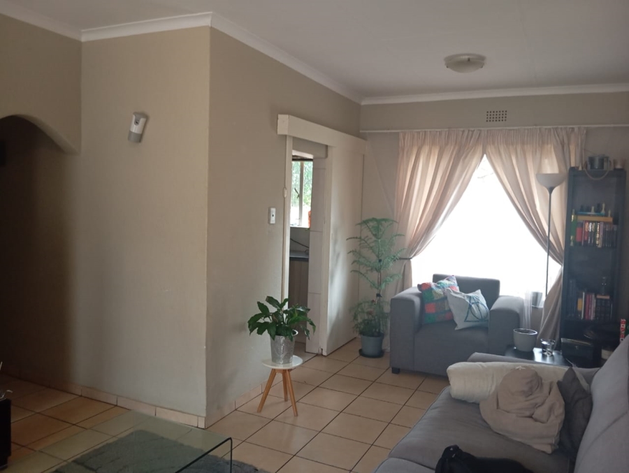 To Let 3 Bedroom Property for Rent in Brackenhurst Gauteng