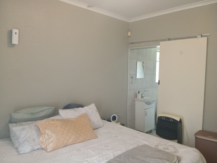 To Let 3 Bedroom Property for Rent in Brackenhurst Gauteng