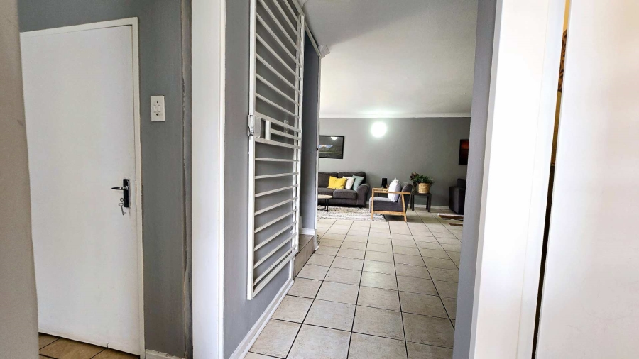 3 Bedroom Property for Sale in Waterkloof Glen Gauteng