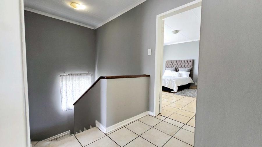 3 Bedroom Property for Sale in Waterkloof Glen Gauteng