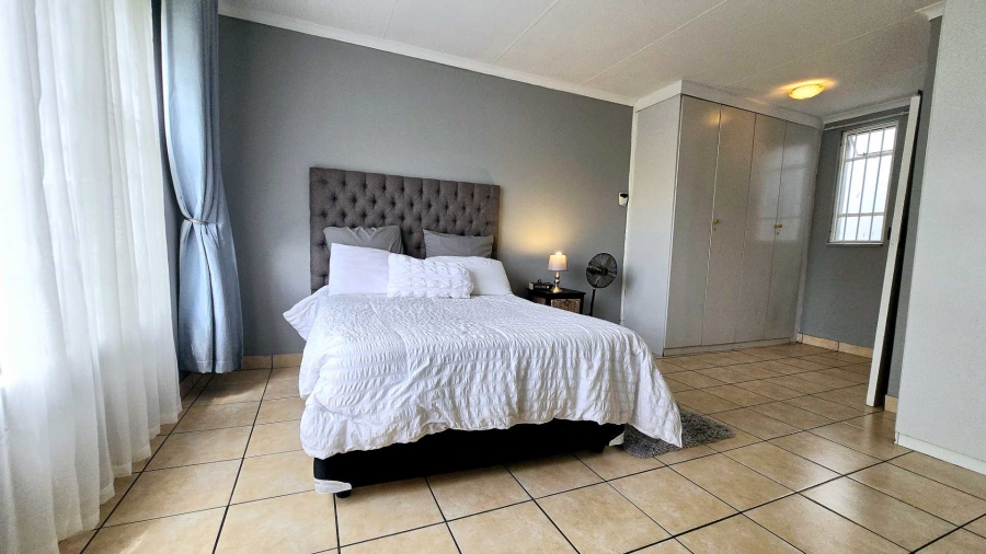 3 Bedroom Property for Sale in Waterkloof Glen Gauteng