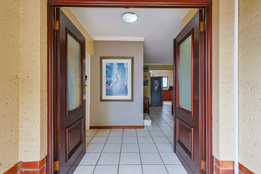 4 Bedroom Property for Sale in Moreleta Park Gauteng