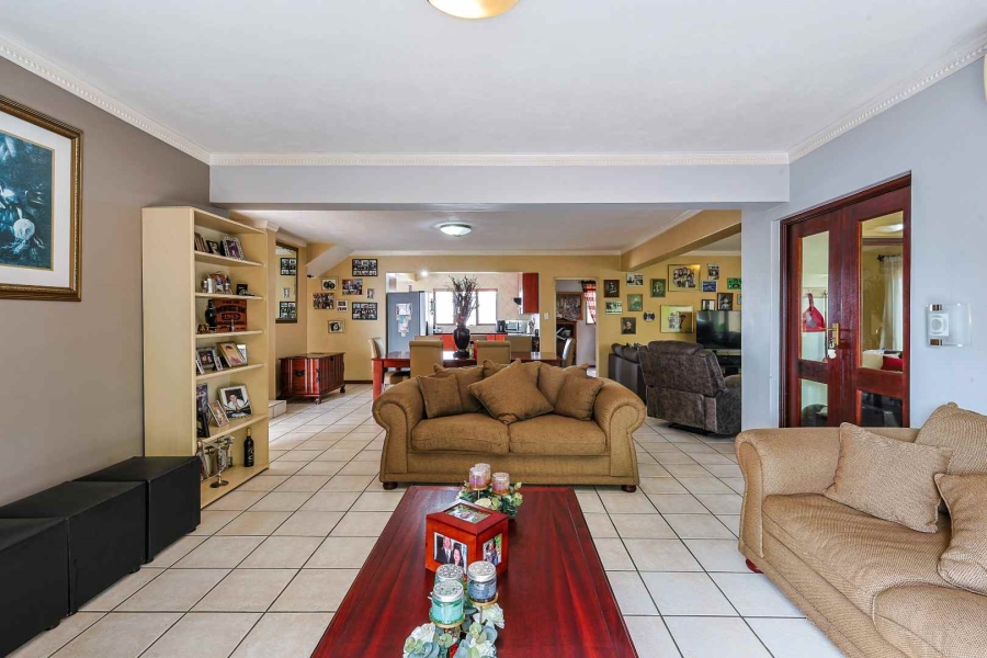 4 Bedroom Property for Sale in Moreleta Park Gauteng