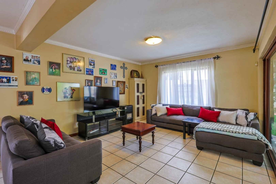 4 Bedroom Property for Sale in Moreleta Park Gauteng