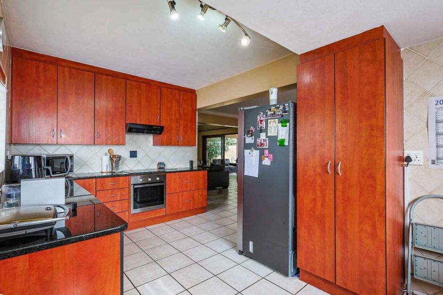 4 Bedroom Property for Sale in Moreleta Park Gauteng