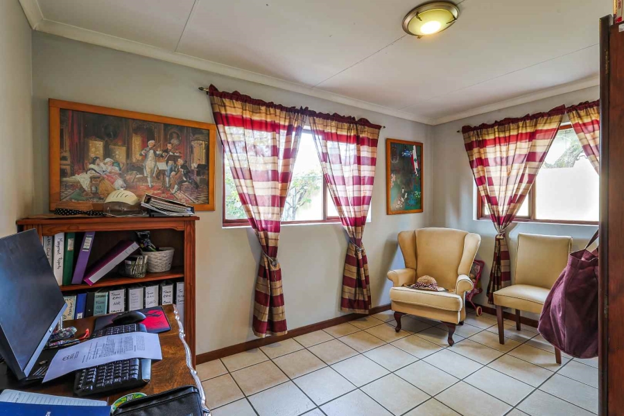 4 Bedroom Property for Sale in Moreleta Park Gauteng