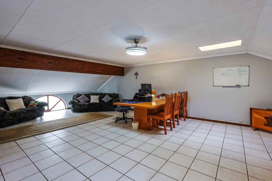 4 Bedroom Property for Sale in Moreleta Park Gauteng