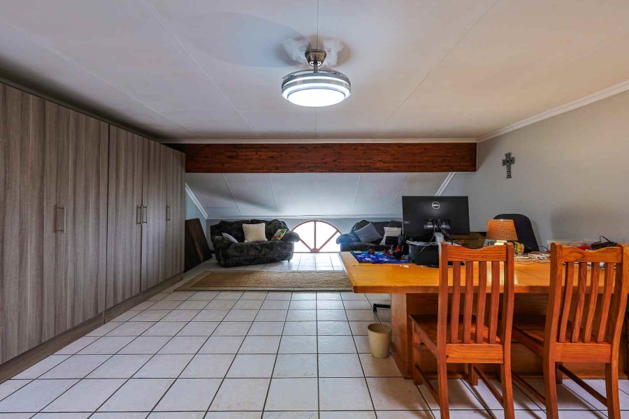 4 Bedroom Property for Sale in Moreleta Park Gauteng