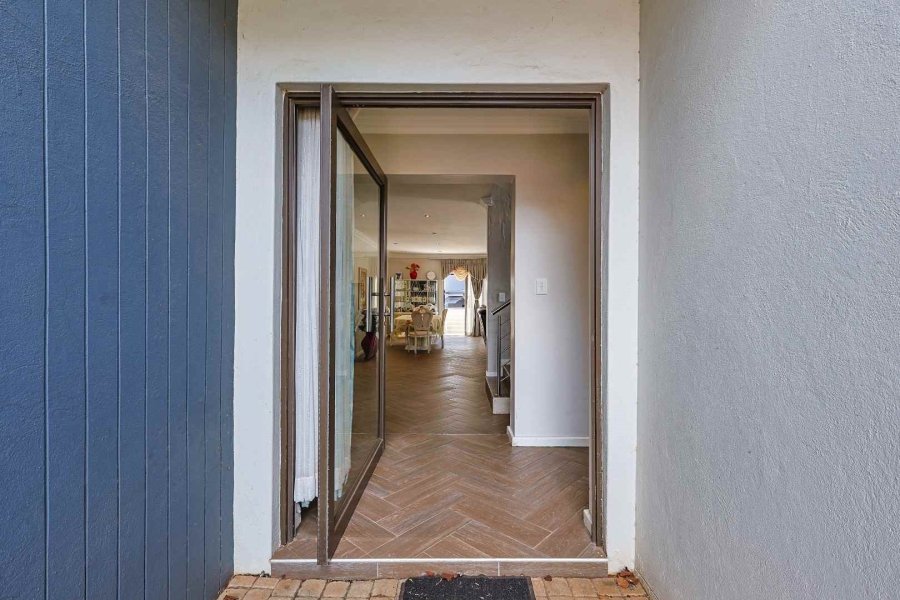 5 Bedroom Property for Sale in Olympus AH Gauteng