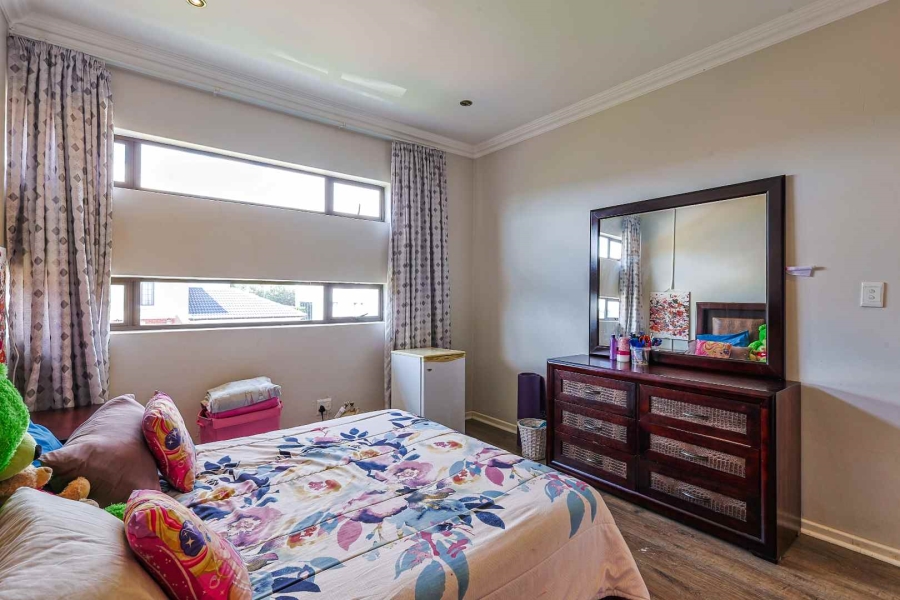5 Bedroom Property for Sale in Olympus AH Gauteng