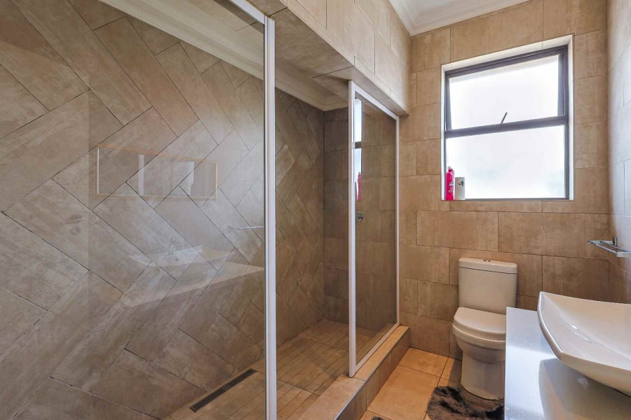 5 Bedroom Property for Sale in Olympus AH Gauteng