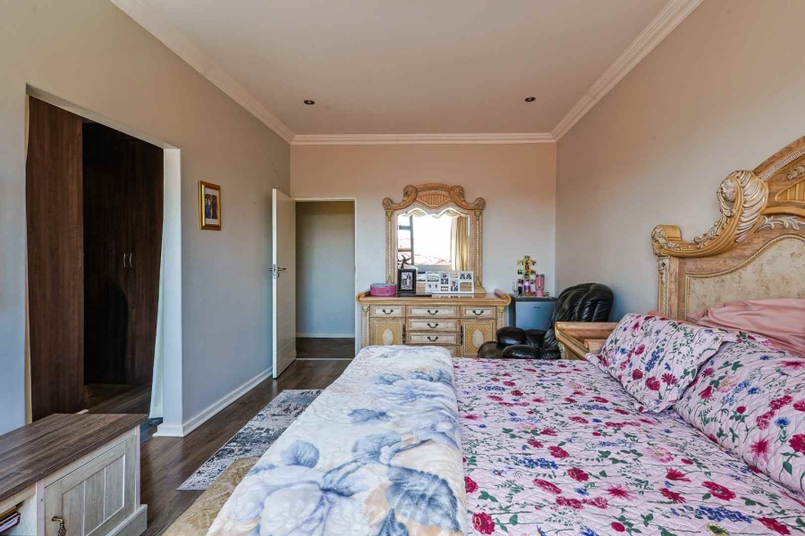 5 Bedroom Property for Sale in Olympus AH Gauteng