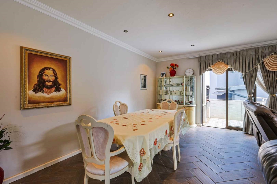 5 Bedroom Property for Sale in Olympus AH Gauteng