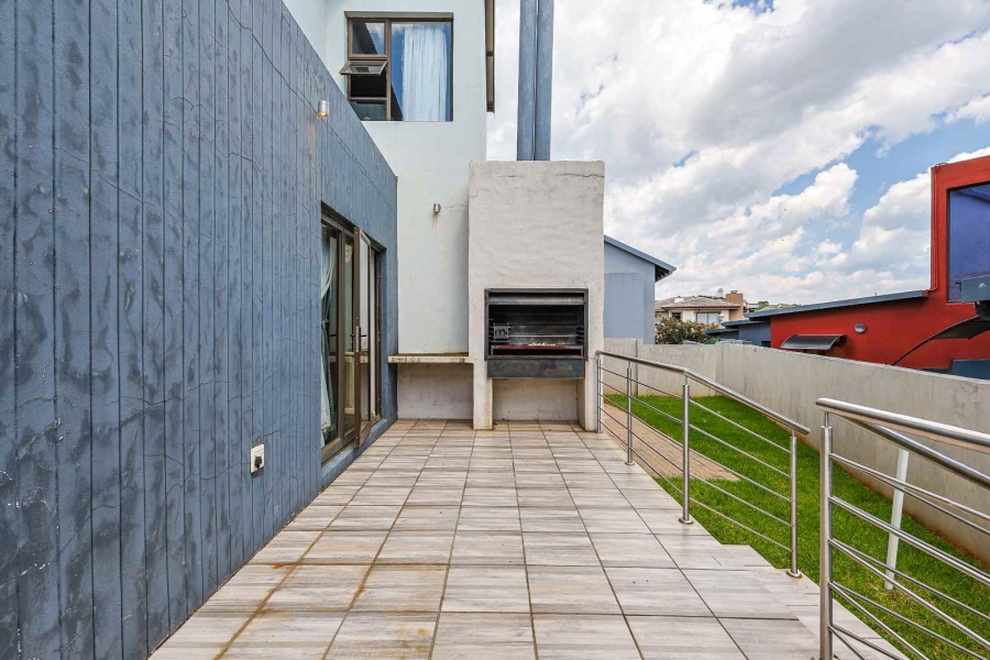 5 Bedroom Property for Sale in Olympus AH Gauteng