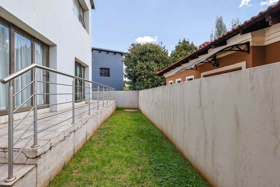 5 Bedroom Property for Sale in Olympus AH Gauteng