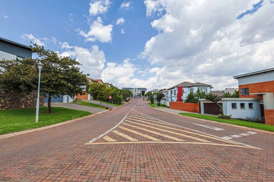 5 Bedroom Property for Sale in Olympus AH Gauteng