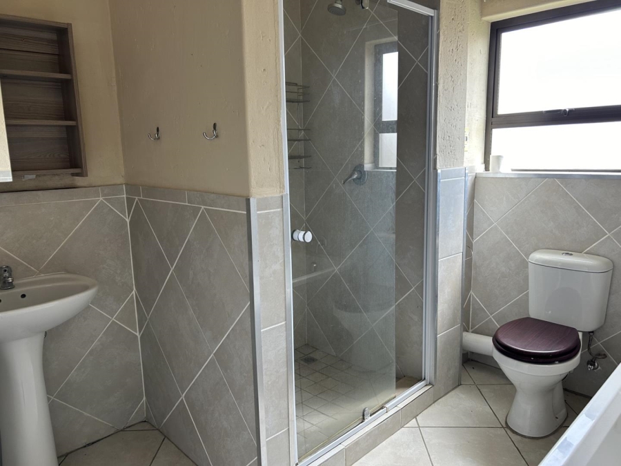 To Let 2 Bedroom Property for Rent in Goedeburg Gauteng