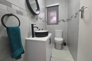 2 Bedroom Property for Sale in Brackenhurst Gauteng