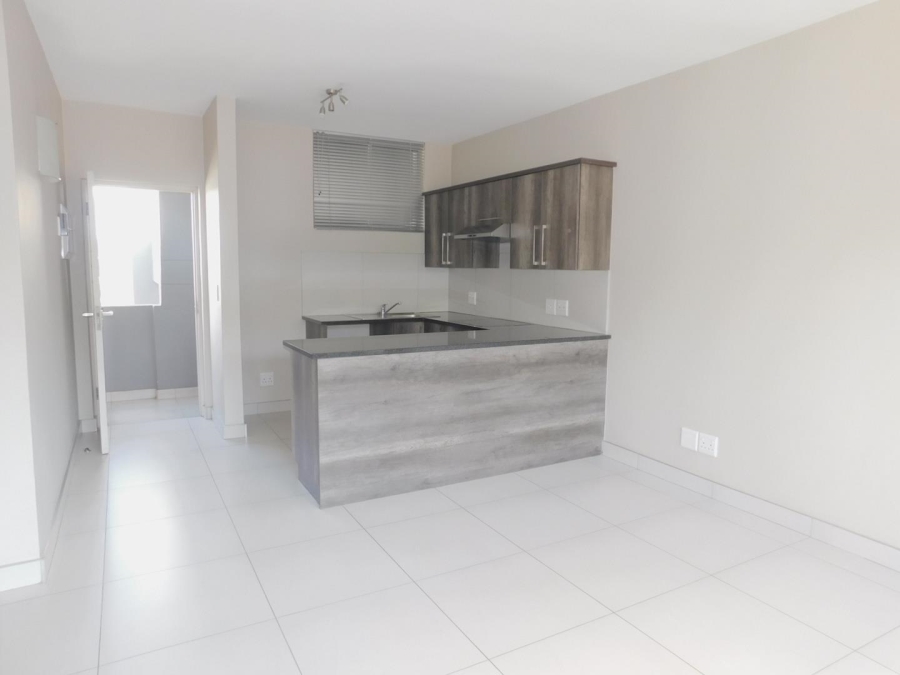 To Let 1 Bedroom Property for Rent in Bryanston Gauteng