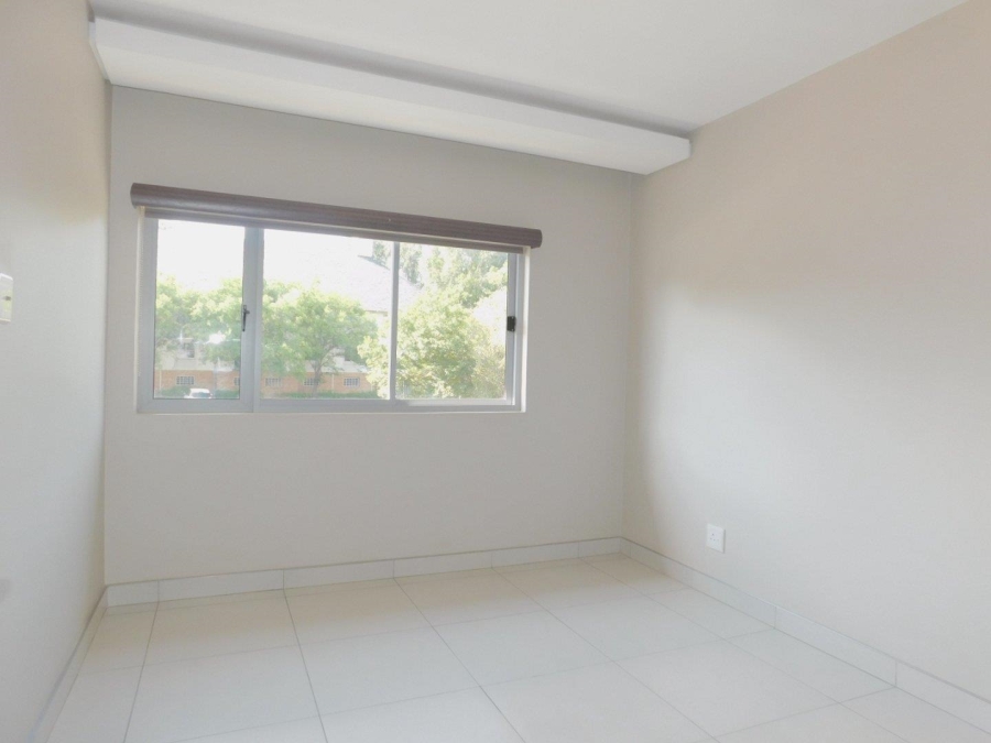 To Let 1 Bedroom Property for Rent in Bryanston Gauteng