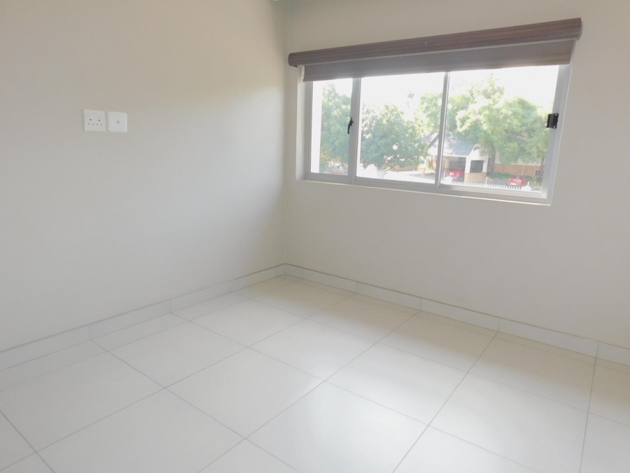 To Let 1 Bedroom Property for Rent in Bryanston Gauteng
