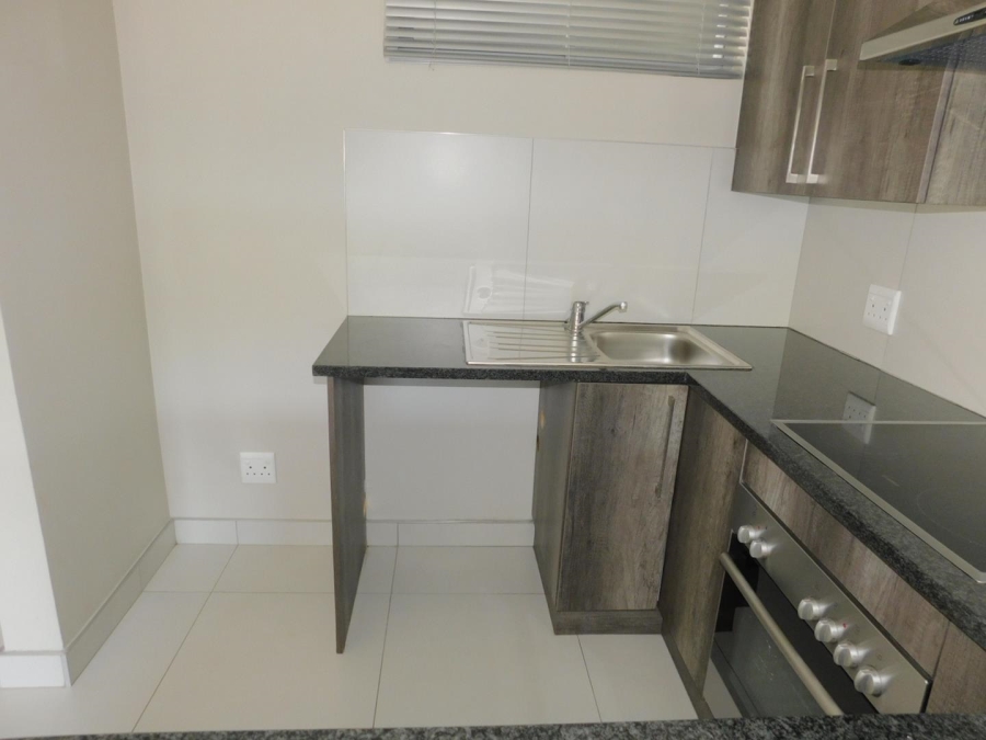 To Let 1 Bedroom Property for Rent in Bryanston Gauteng
