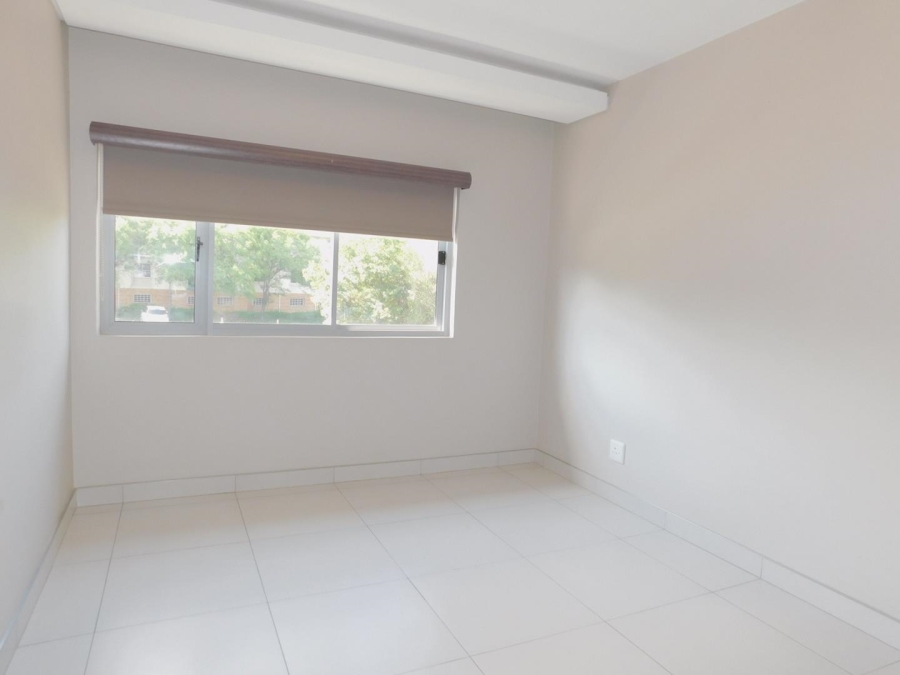To Let 1 Bedroom Property for Rent in Bryanston Gauteng