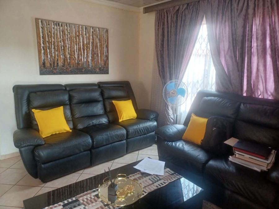 2 Bedroom Property for Sale in The Orchards Gauteng