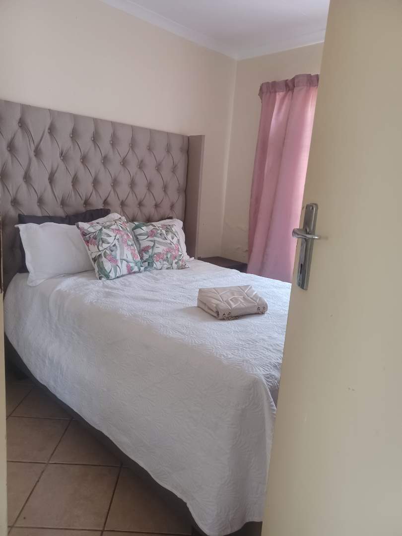 2 Bedroom Property for Sale in The Orchards Gauteng