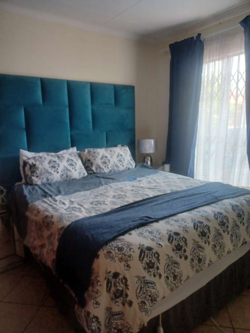 2 Bedroom Property for Sale in The Orchards Gauteng
