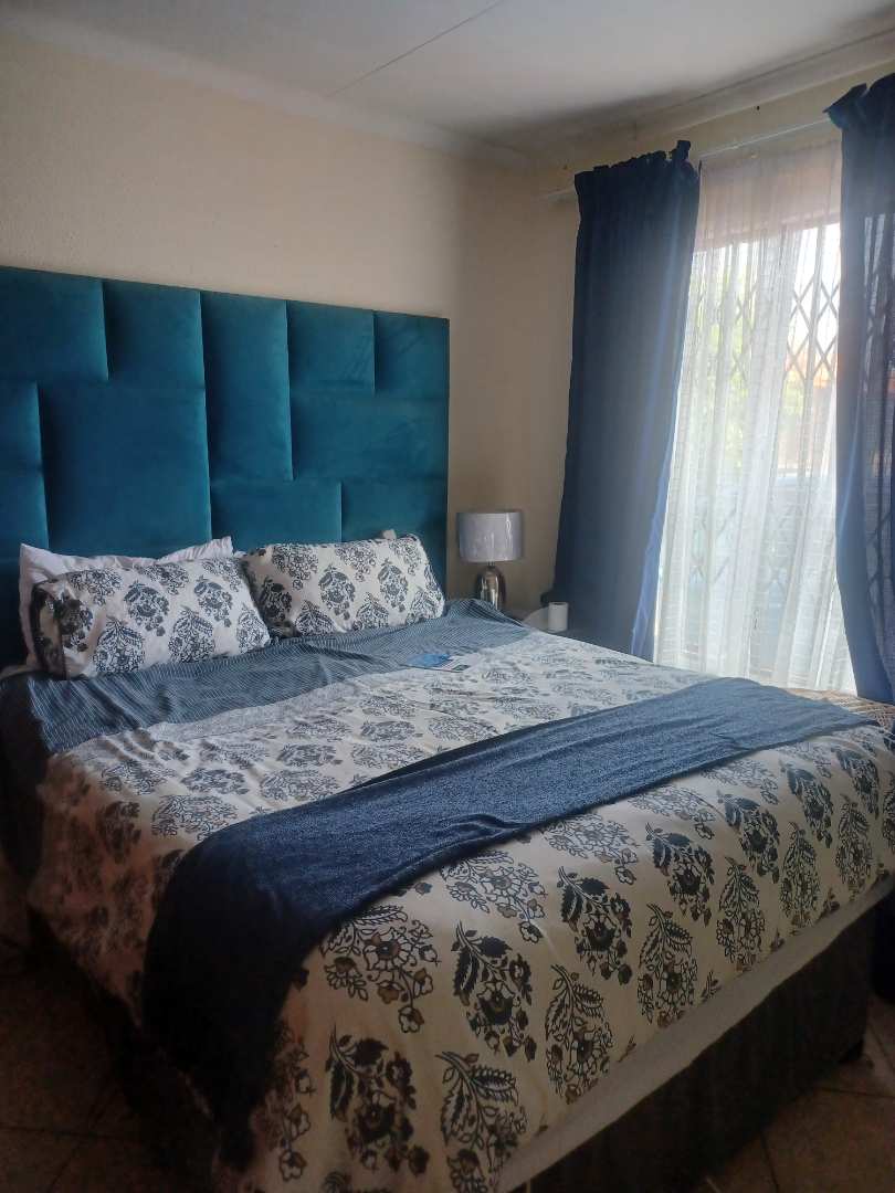 2 Bedroom Property for Sale in The Orchards Gauteng