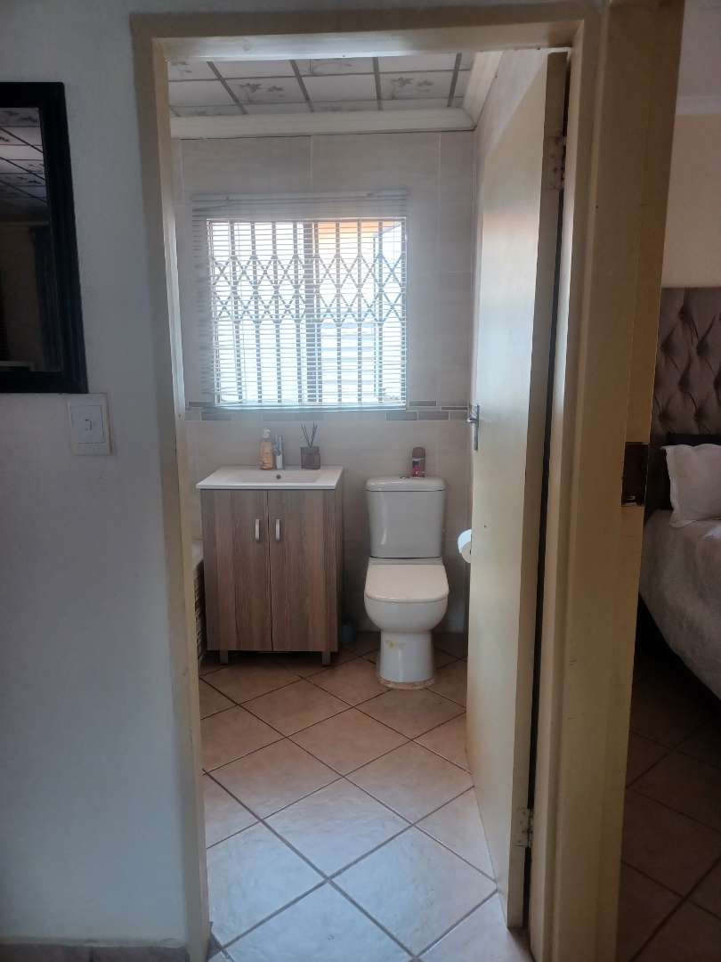 2 Bedroom Property for Sale in The Orchards Gauteng