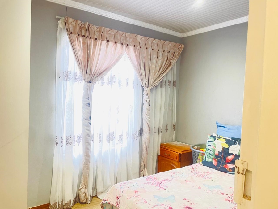 3 Bedroom Property for Sale in Protea Glen Gauteng