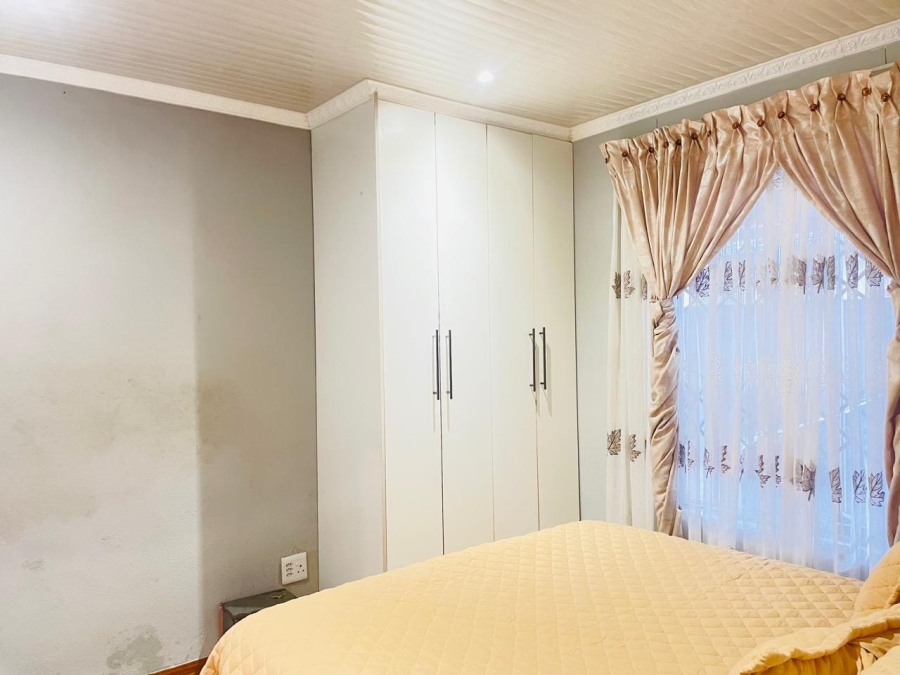 3 Bedroom Property for Sale in Protea Glen Gauteng