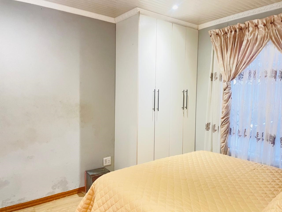 3 Bedroom Property for Sale in Protea Glen Gauteng