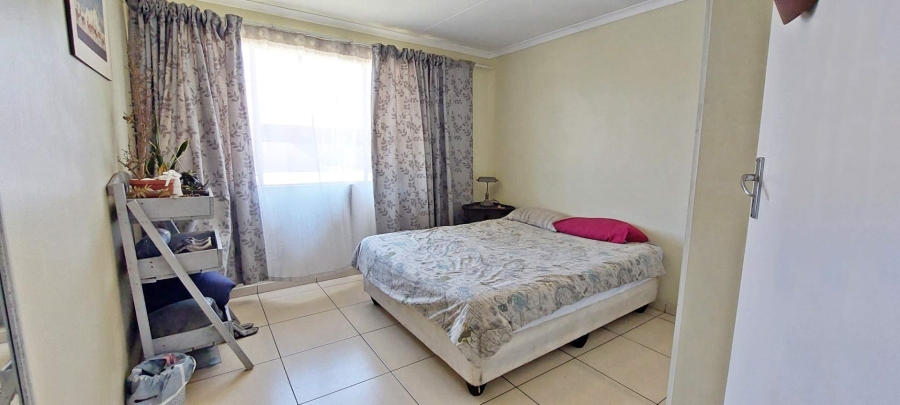 2 Bedroom Property for Sale in Verwoerdpark Gauteng