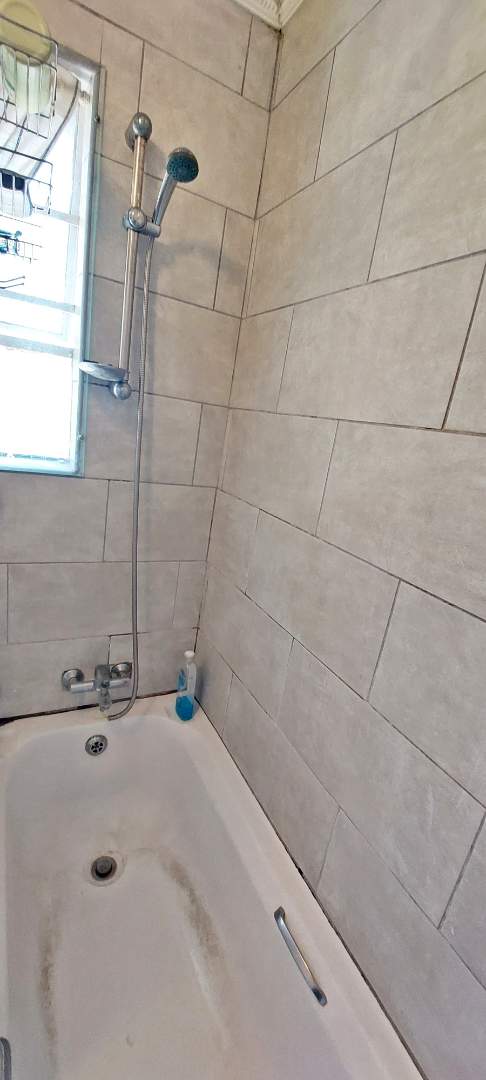 2 Bedroom Property for Sale in Verwoerdpark Gauteng